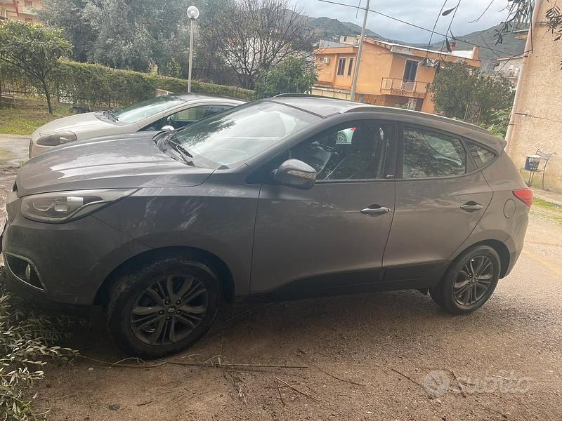 Usata Hyundai ix35 Comfort 115 CV (84 kW) 2016 Grigio SUV