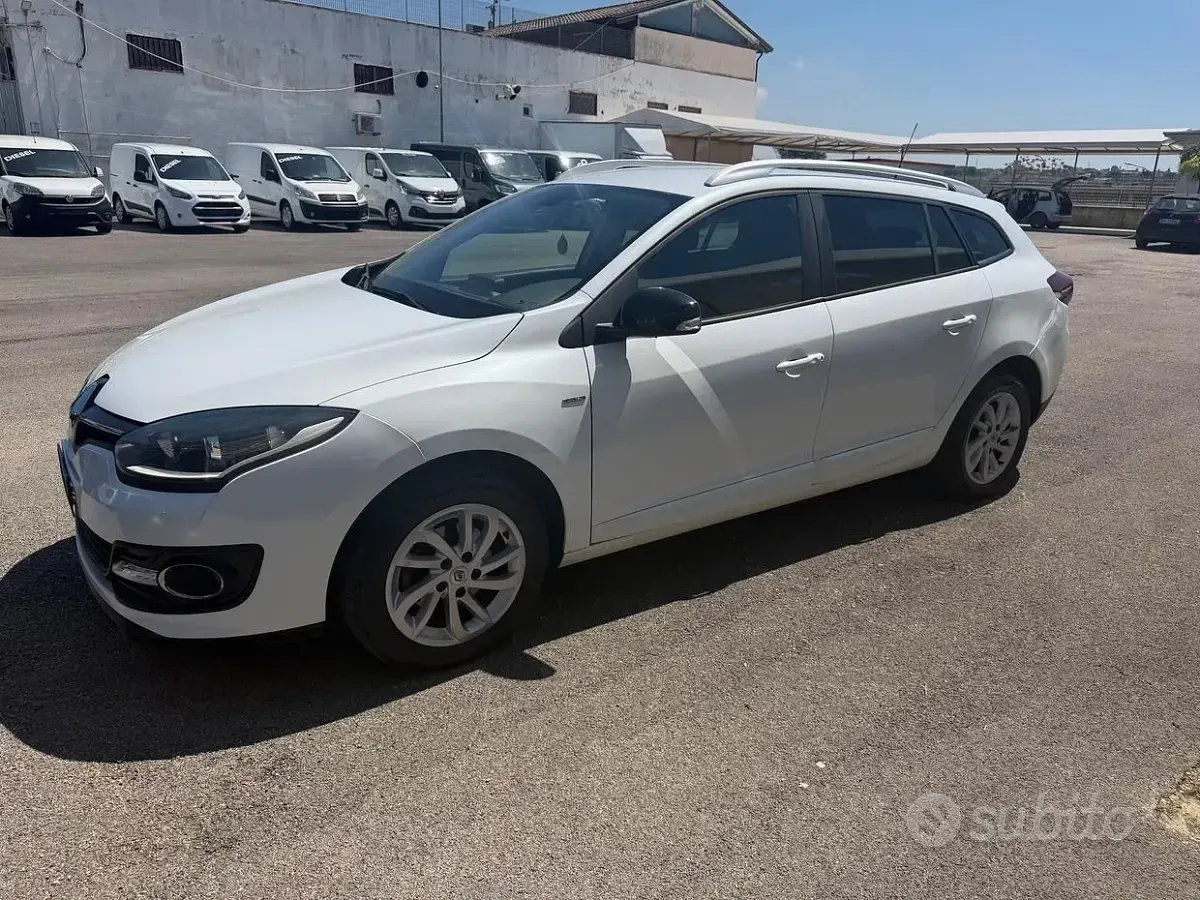 Usata Renault Mégane GrandTour 110 CV (80 kW) 2015 Bianco Station wagon