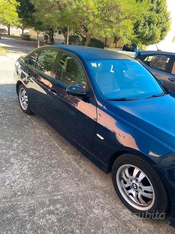 Usata BMW 320 2008 Blu Berlina