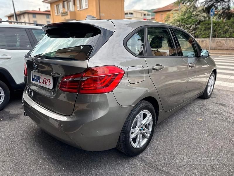 Usata BMW 218 Luxury Line 2014 Giallo Station wagon