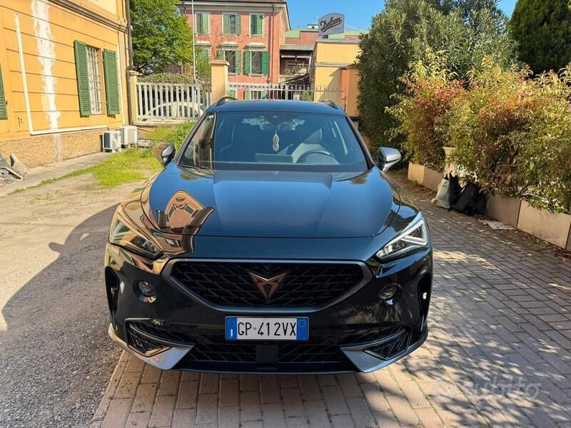 Nero Usata 2023 Cupra Formentor SUV | 28.500 € (Buon prezzo) - Immagine 1/4