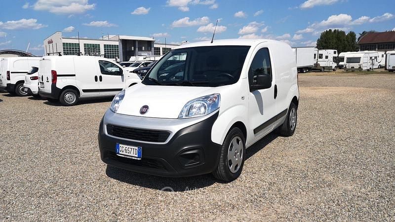 Usata Fiat Fiorino 95 CV (69 kW) 2022 Bianco Monovolume