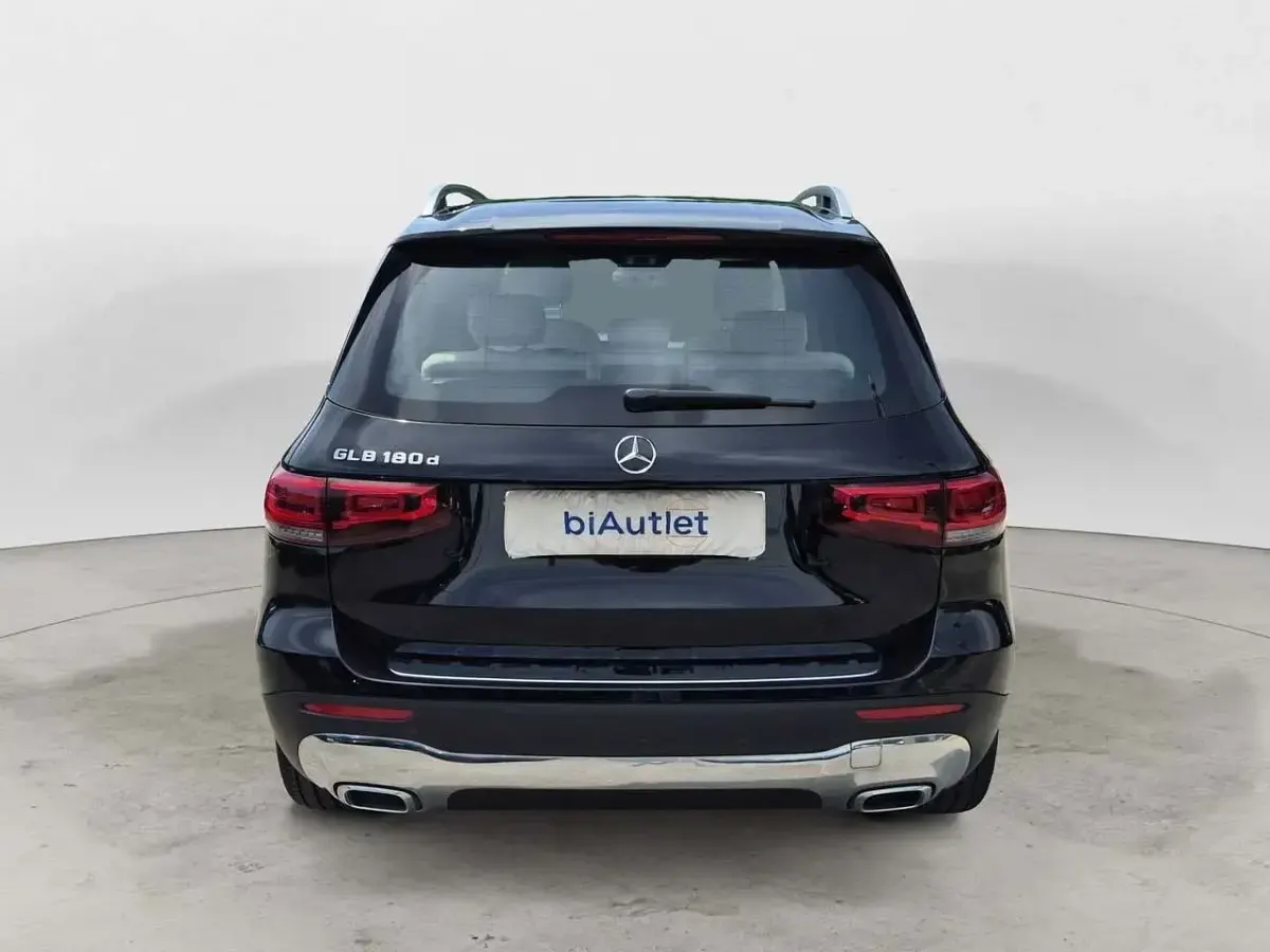 Usata Mercedes GLB180 116 CV (85 kW) 2022 Nero SUV