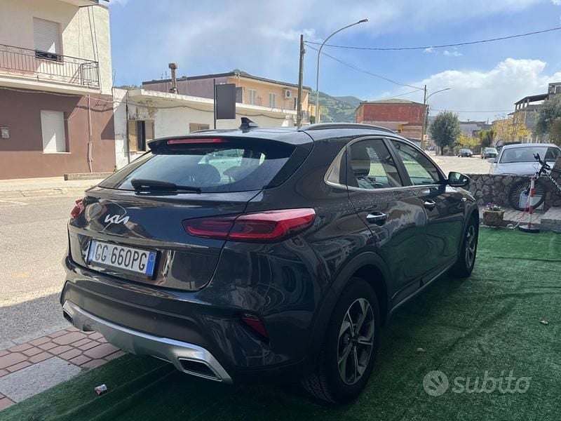 Usata Kia XCeed 120 CV (88 kW) 2022 Grigio SUV