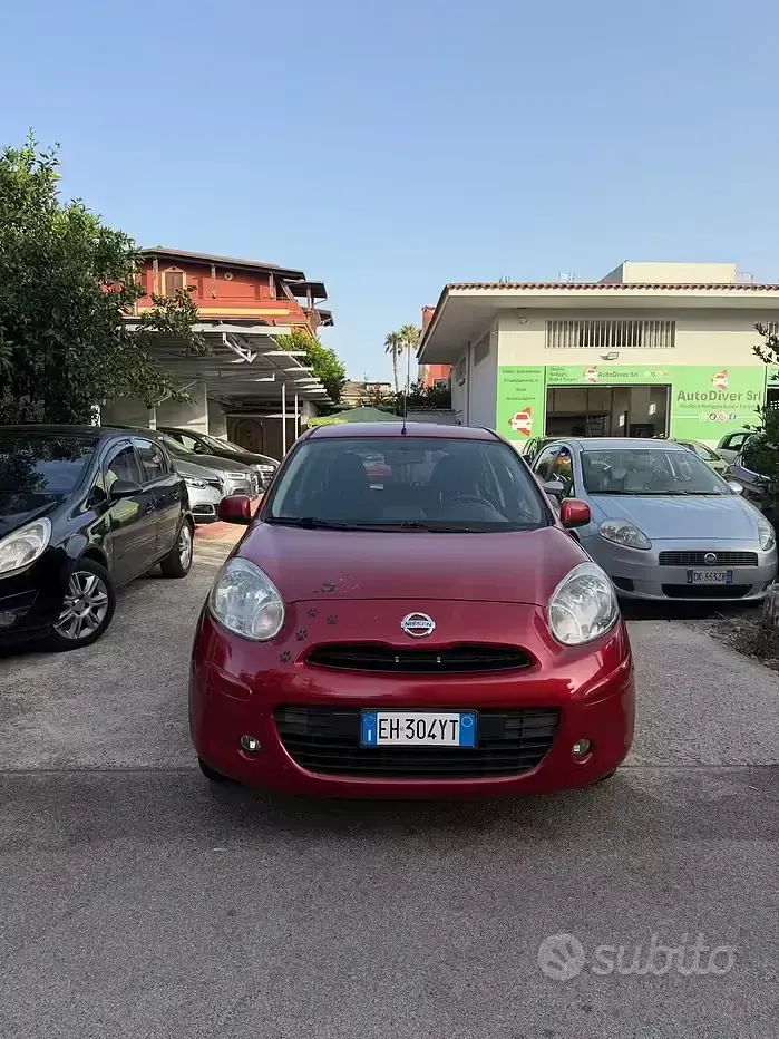 Usata Nissan Micra Visia 80 CV (58 kW) 2011 Rosso Utilitaria