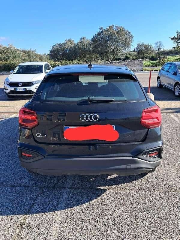 Usado Audi Q2 Ambiente 150 CV (110 kW) 2021 Negro SUV