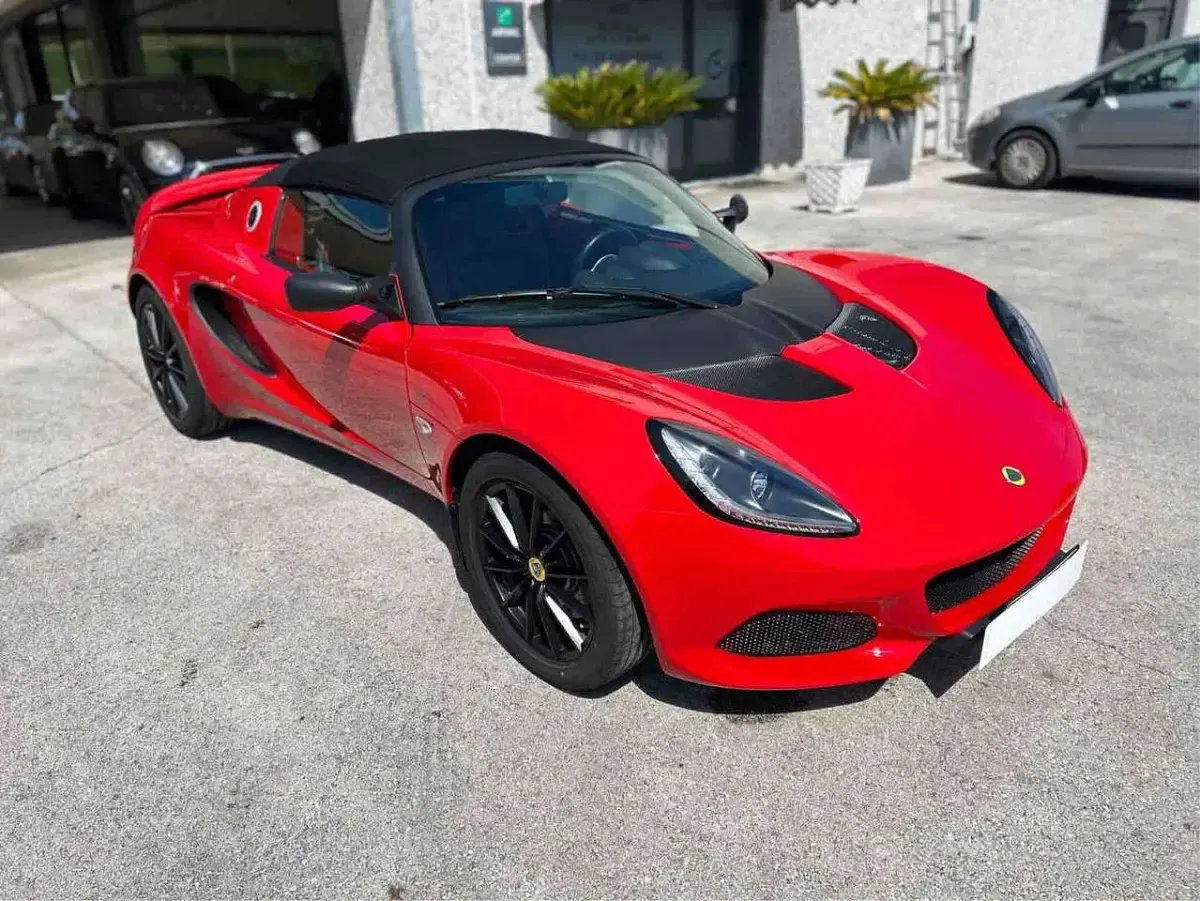 Usata Lotus Elise 220 CV (161 kW) 2021 Rosso Cabrio