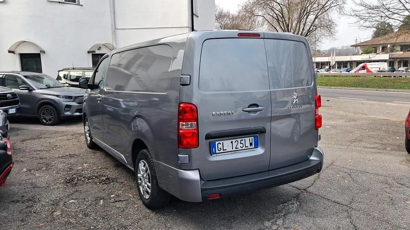 Begagnad Peugeot Expert Premium 177 HK (130 kW) 2022 Silver Van
