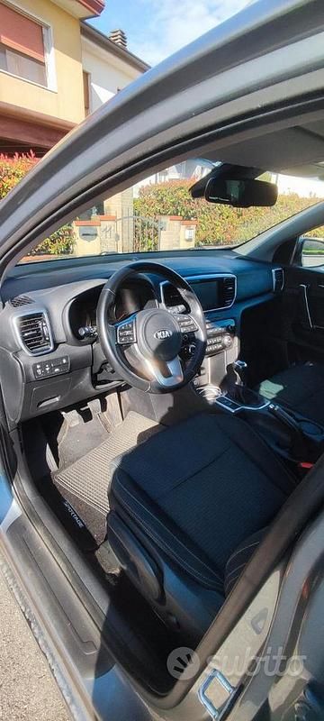 Usata Kia Sportage 2020 Grigio SUV