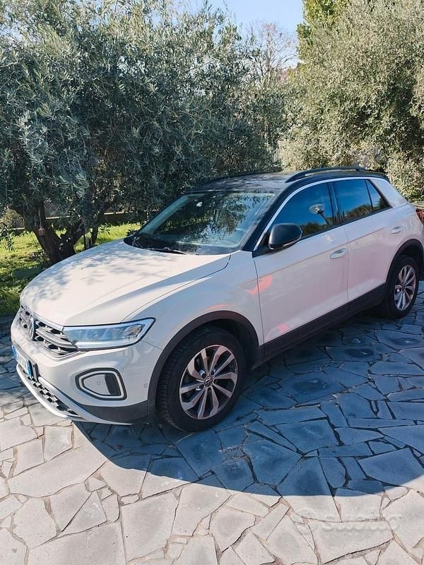 Usata VW T-Roc 110 CV (80 kW) 2022 SUV
