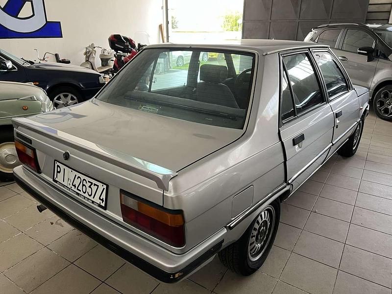 Usata Renault R9 71 CV (52 kW) 1986 Other Berlina