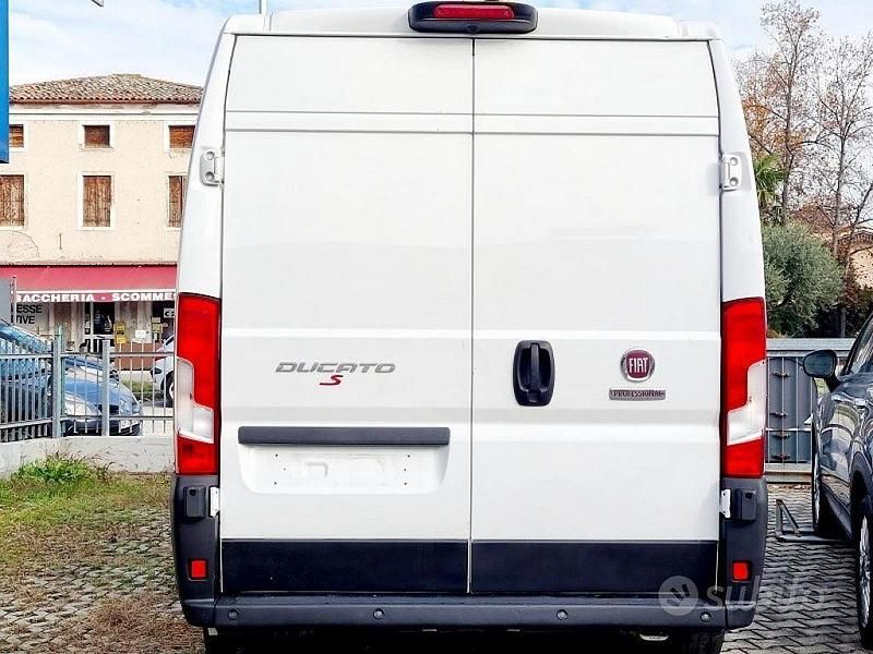 Usata Fiat Ducato S 180 CV (132 kW) 2021 Bianco Furgone