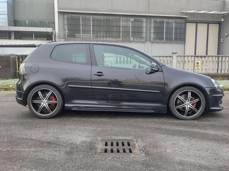 Usata VW Golf IV GTI 200 CV (147 kW) 2005 Berlina