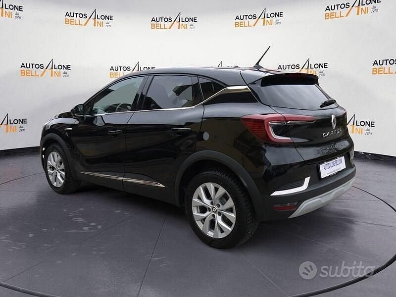 Usata Renault Captur Intens 140 CV (102 kW) 2022 Nero SUV