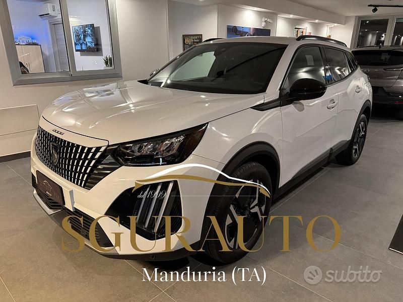 Usata Peugeot 2008 Allure 101 CV (74 kW) 2025 Bianco SUV