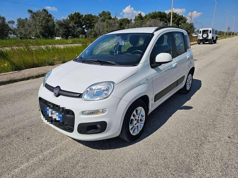 Usata Fiat Panda Lounge 69 CV (50 kW) 2020 Bianco Utilitaria