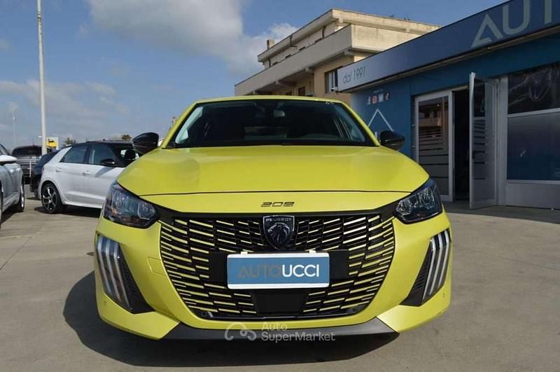 Usata Peugeot 208 Allure 101 CV (74 kW) 2025 Giallo agueda Utilitaria