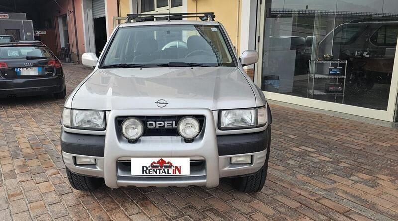 Usata Opel Frontera Limited 115 CV (84 kW) 1998 Grigio SUV