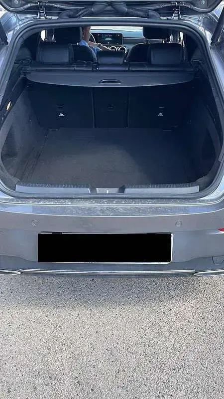 Usata Mercedes CLA200 Shooting Brake Premium 150 CV (110 kW) 2021 Argento Station wagon