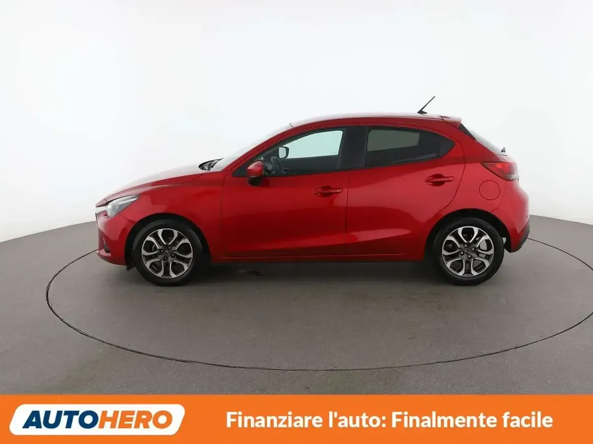 Begagnad Mazda 2 Exceed 116 HK (85 kW) 2017 Röd Sedan