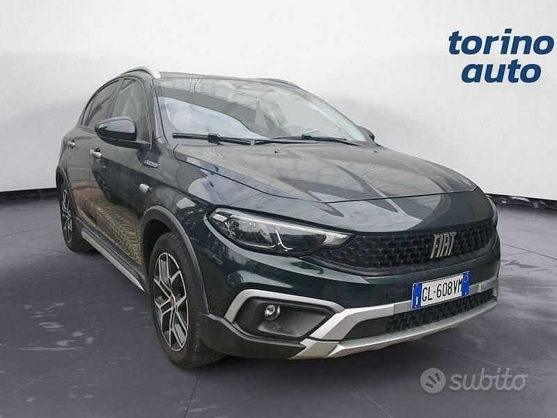 Usata Fiat Tipo Cross 101 CV (74 kW) 2022 Verde Berlina