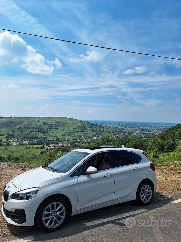 Bianco Usata 2019 BMW 218 Tre volumi | 12.300 € (Ottimo prezzo) - Immagine 1/4