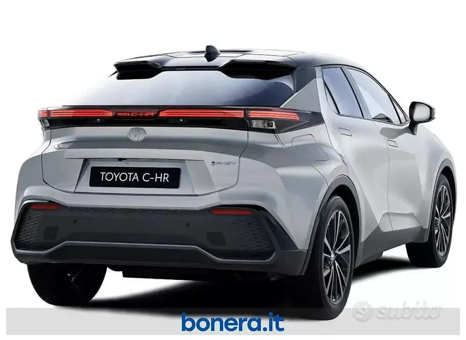 Nuova Toyota C-HR Lounge 223 CV (164 kW) 2026 Argento SUV