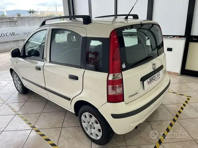Usata Fiat Panda Active 69 CV (50 kW) 2011 Bianco Utilitaria