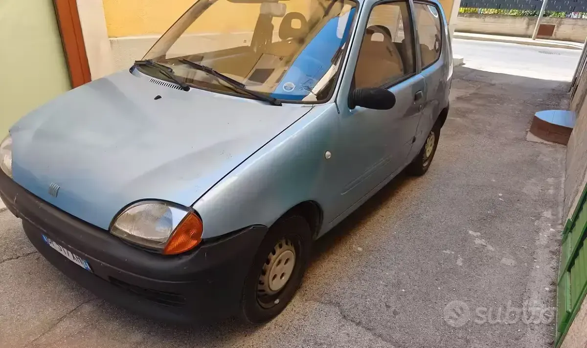 Usata Fiat 600 Young 54 CV (39 kW) 2009 Bluazzurro Utilitaria
