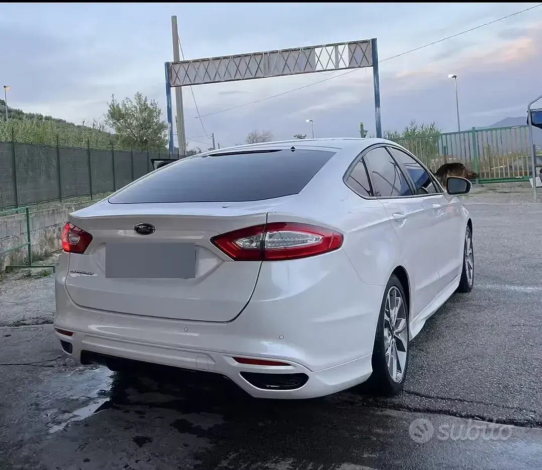 Usata Ford Mondeo ST-Line 150 CV (110 kW) 2018 Bianco Berlina