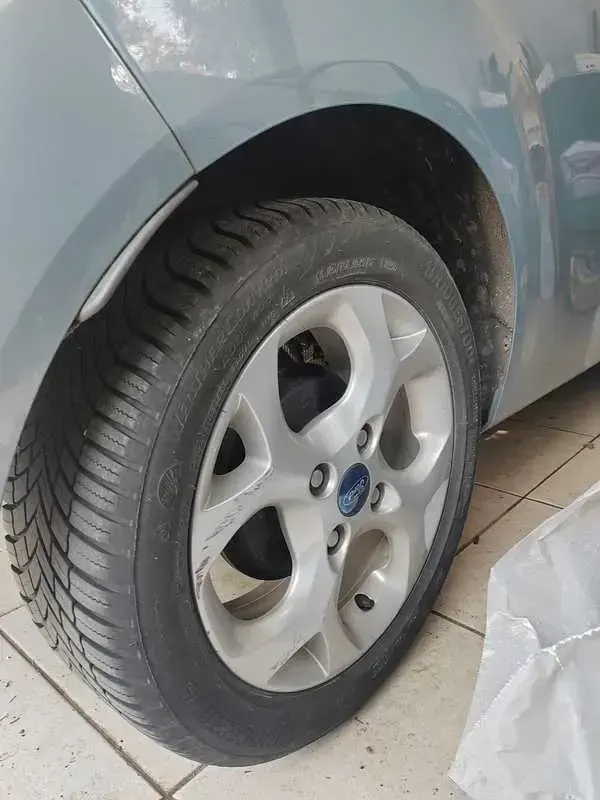 Usata Ford Fiesta Titanium 82 CV (60 kW) 2010 Berlina