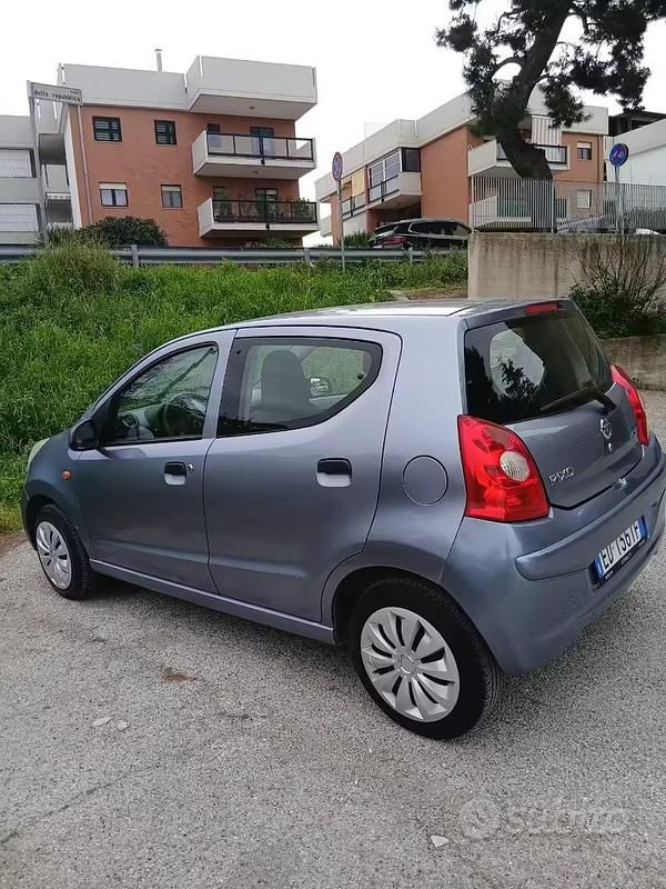 Usata Nissan Pixo 68 CV (50 kW) 2011 Utilitaria