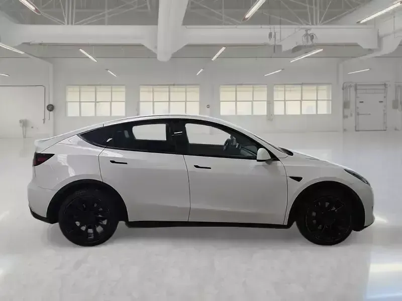 Usata Tesla Model Y 152 kW (208 CV) 2022 Bianco SUV