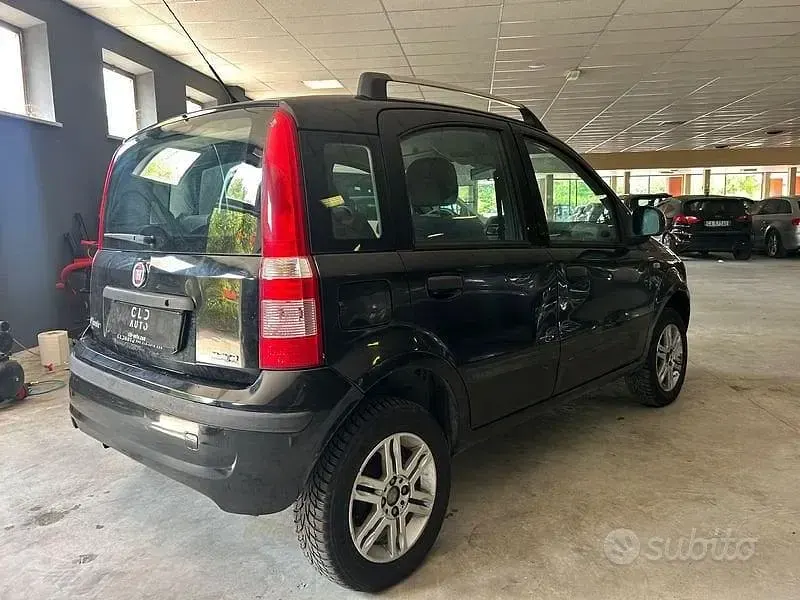 Usata Fiat Panda Dynamic 60 CV (44 kW) 2010 Nero Utilitaria