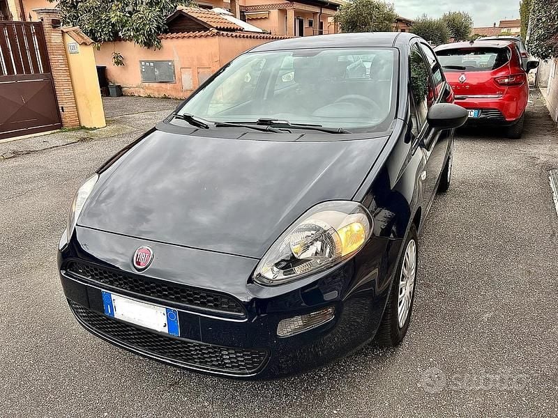 Usata Fiat Grande Punto 2018 Blu Utilitaria
