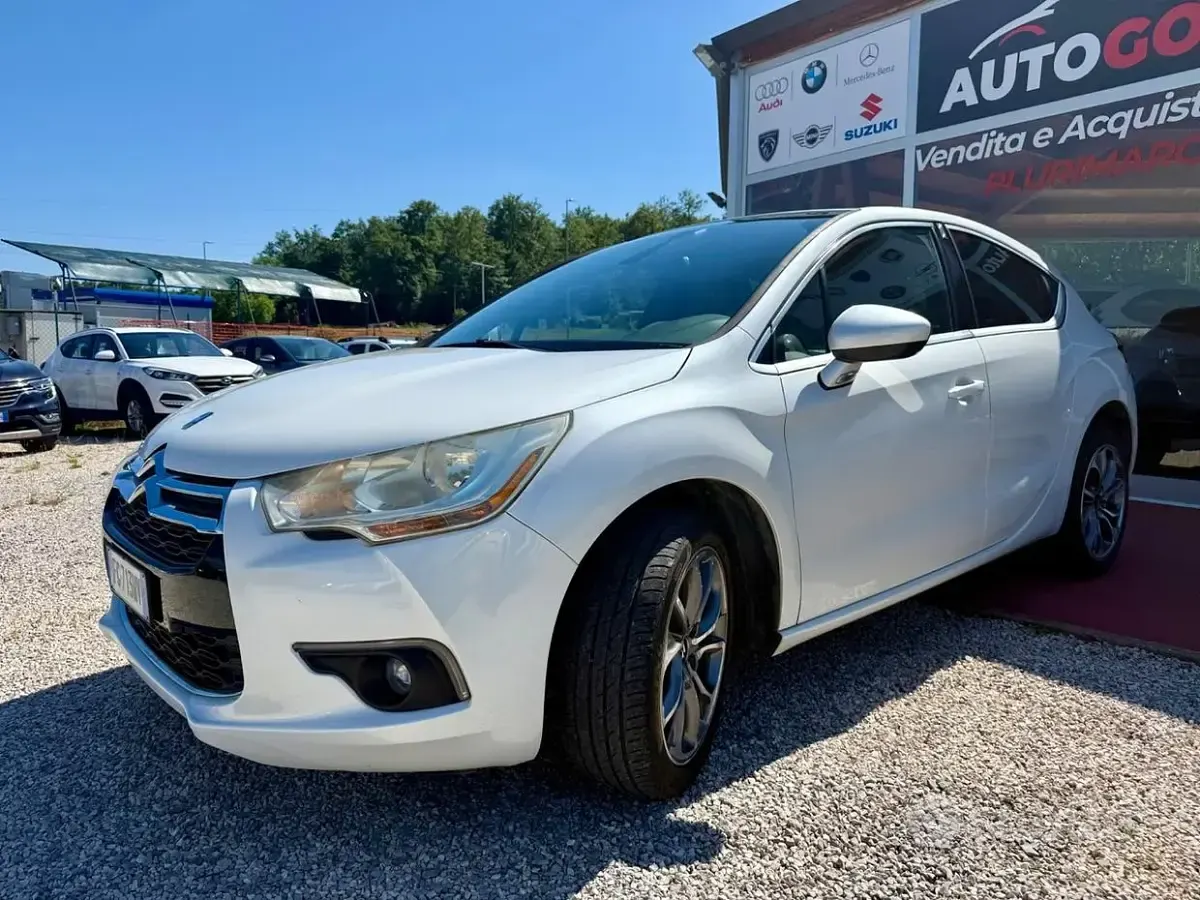 Usata DS Automobiles DS4 Chic 111 CV (81 kW) 2011 Bianco Berlina