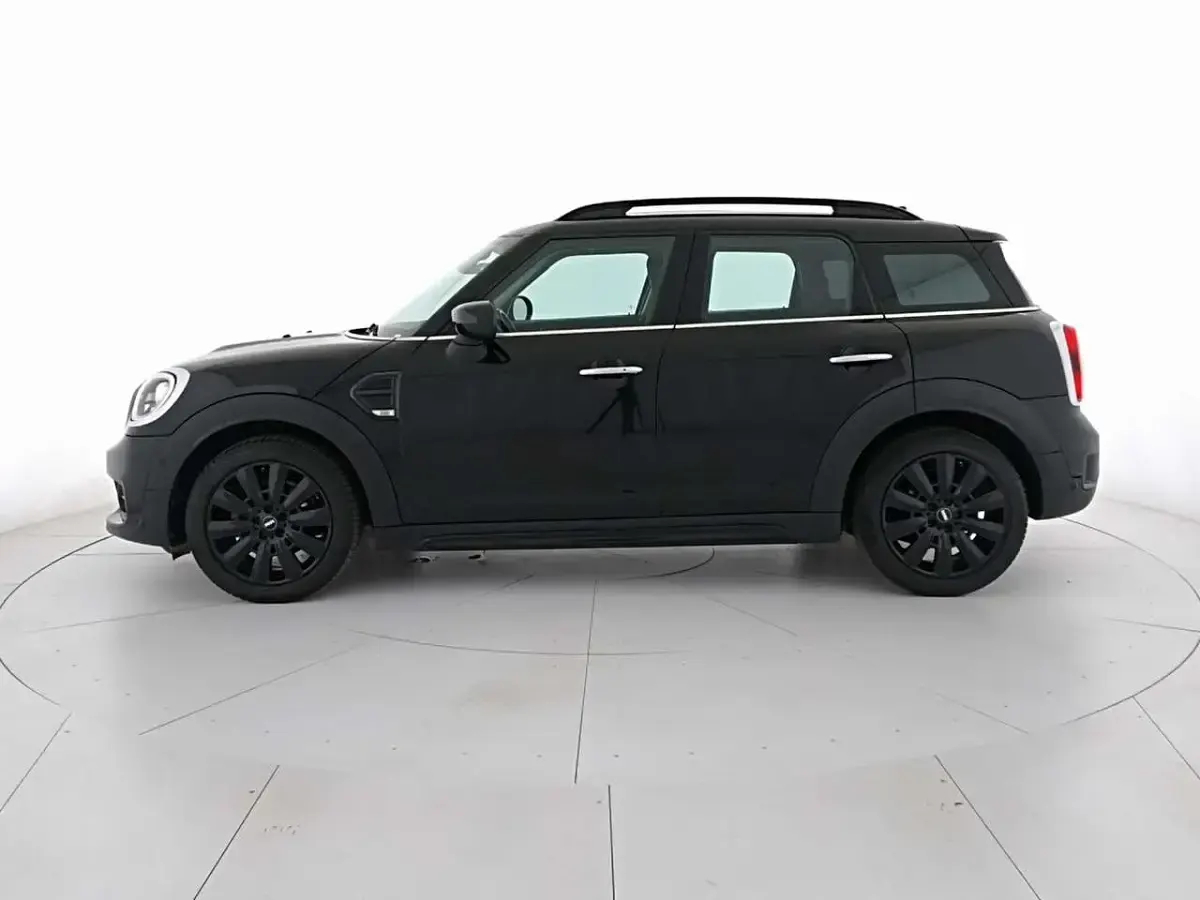 Usata Mini Countryman 116 CV (85 kW) 2020 Midnight black SUV