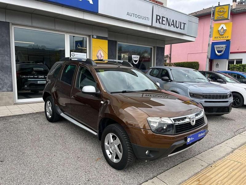 Usata Dacia Duster Lauréate 110 CV (80 kW) 2011 Marrone SUV