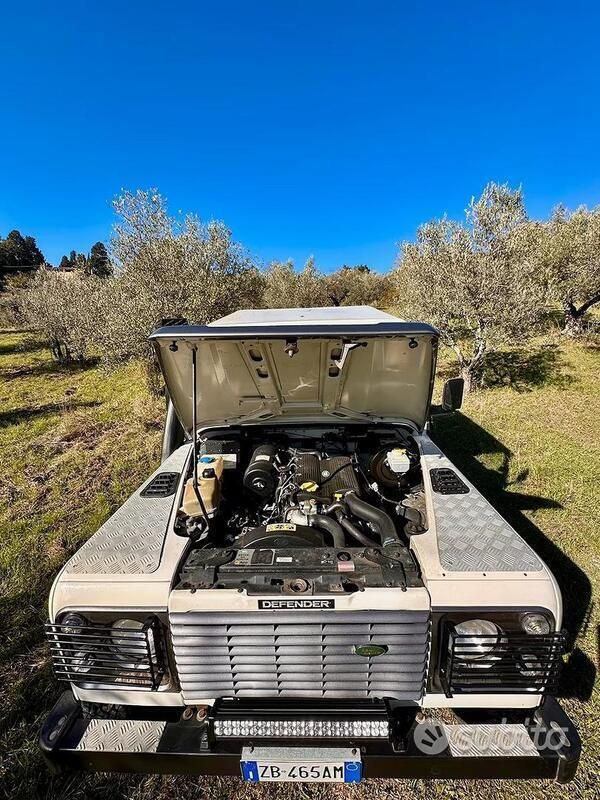 Usata Land Rover Defender 113 CV (83 kW) 1998 SUV