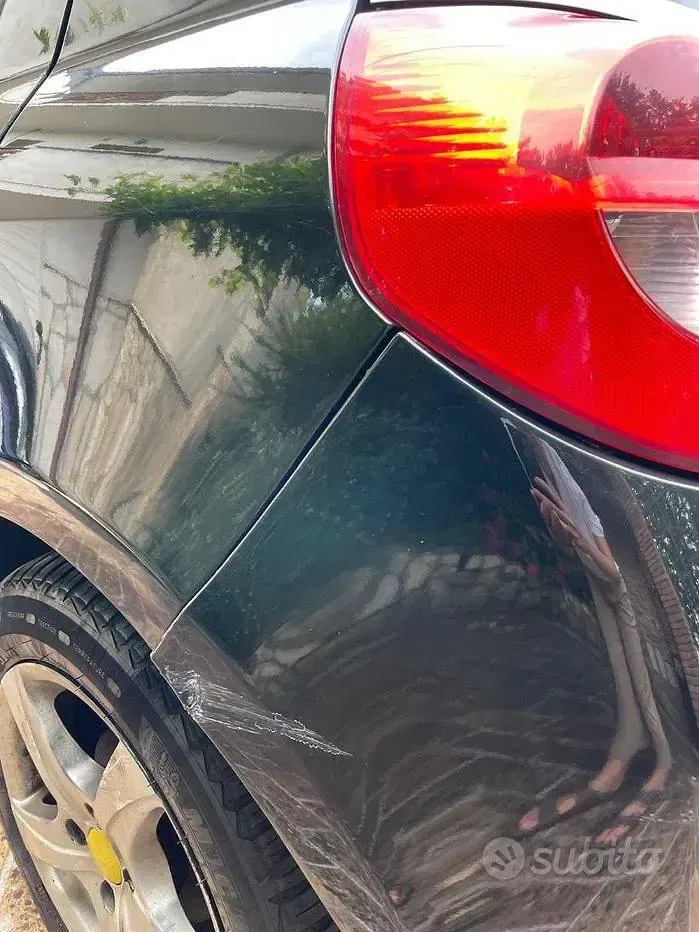 Usata Renault Clio III Rip Curl 75 CV (55 kW) 2007 Nero Berlina