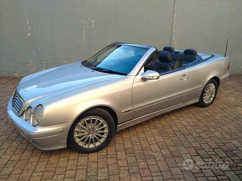 Usata Mercedes CLK230 Avantgarde 193 CV (141 kW) 2000 Grigio Cabrio