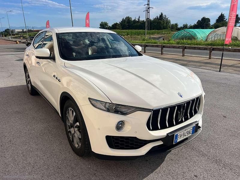 Usata Maserati Levante 250 CV (183 kW) 2017 Other SUV
