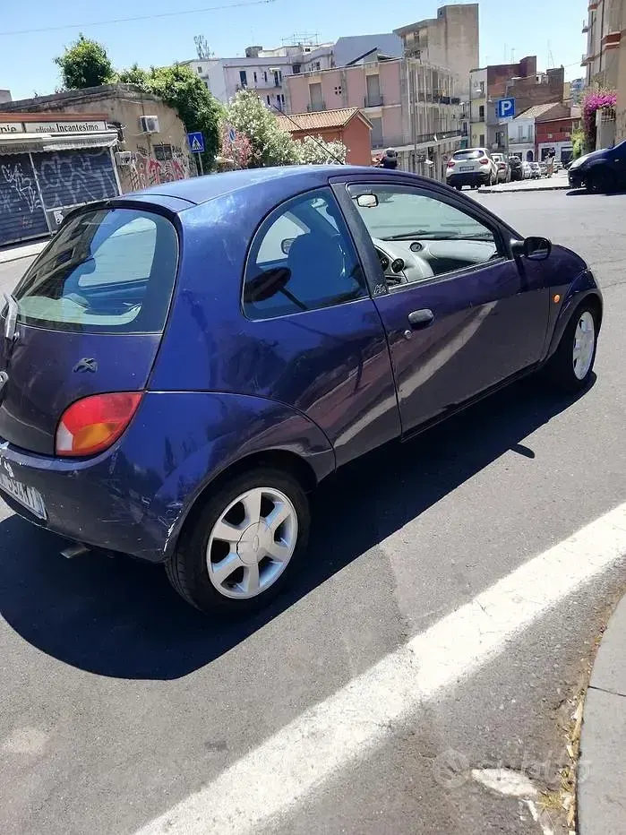 Usata Ford Ka 60 CV (44 kW) 2000 Bluazzurro Utilitaria