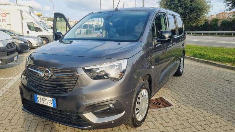 Usata Opel Combo-e Life Elegance 100 kW (136 CV) 2023 Grigio scuro Monovolume