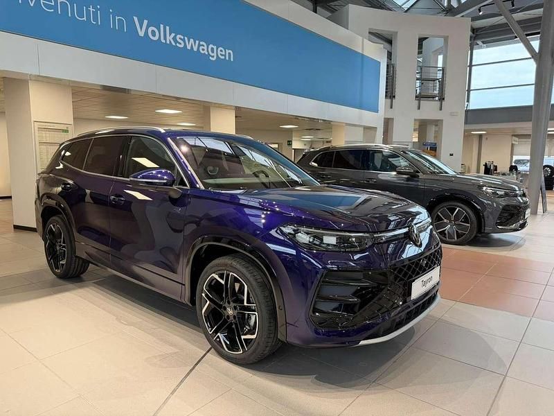 Nuova VW Tayron R-line Plus 204 CV (150 kW) 2025 Ultraviolet metallizzato SUV