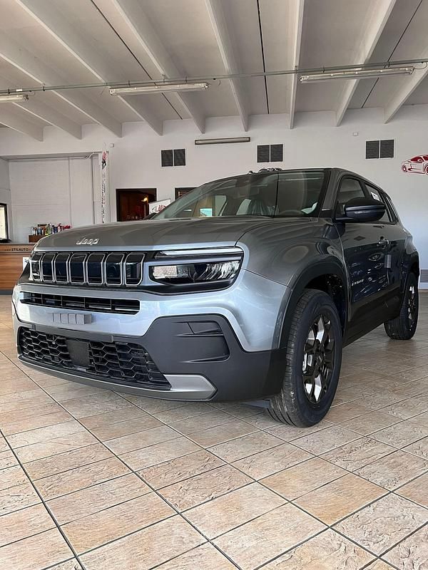 Nuova Jeep Avenger 101 CV (74 kW) 2026 Gray SUV