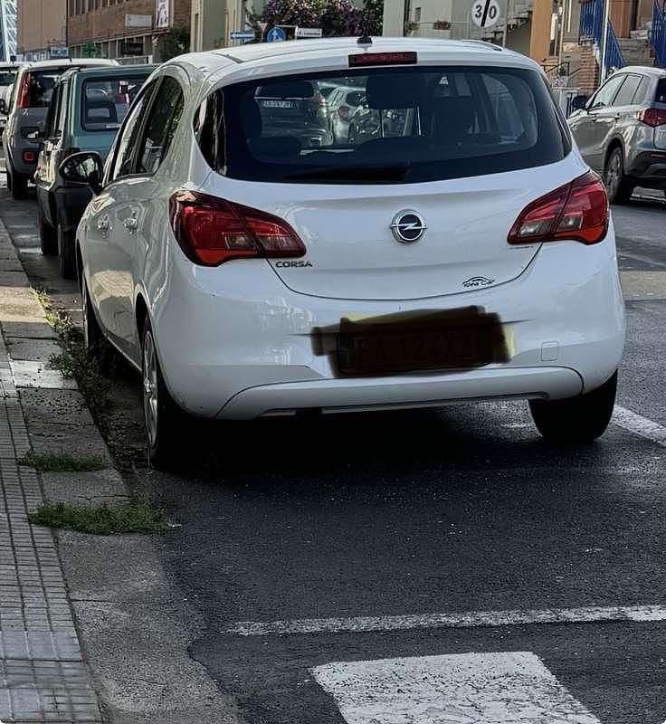 Usata Opel Corsa 69 CV (50 kW) 2015 Bianco Berlina