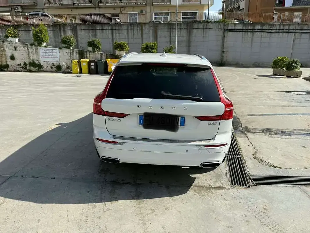 Usata Volvo XC60 Inscription 190 CV (139 kW) 2019 Bianco SUV