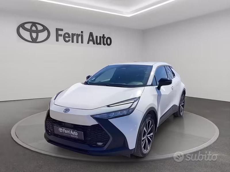 Usata Toyota C-HR Eco 223 CV (164 kW) 2025 Bianco SUV