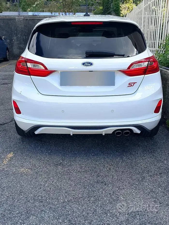 Usata Ford Fiesta ST200 200 CV (147 kW) 2019 Bianco Utilitaria